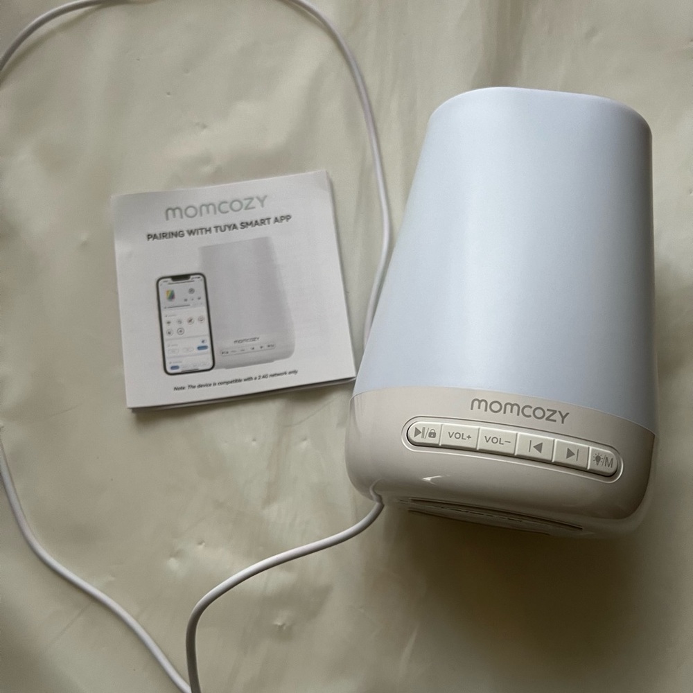 Momcozy white noise machine with nightlight